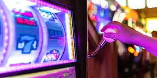 888lucky Texas Hold'em Poker Three Card Poker မဟာဗျူဟာ ကတ်ဂိမ်း
